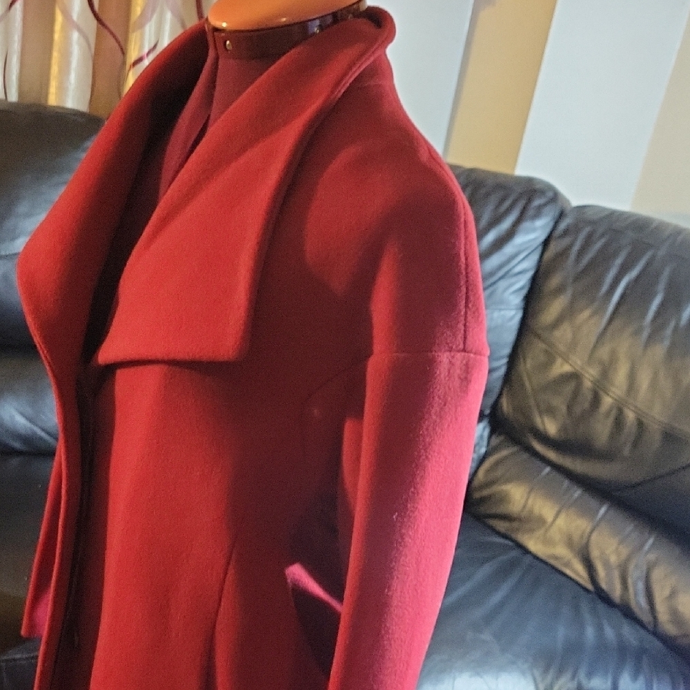 Elegant Women's Red Trench Coat